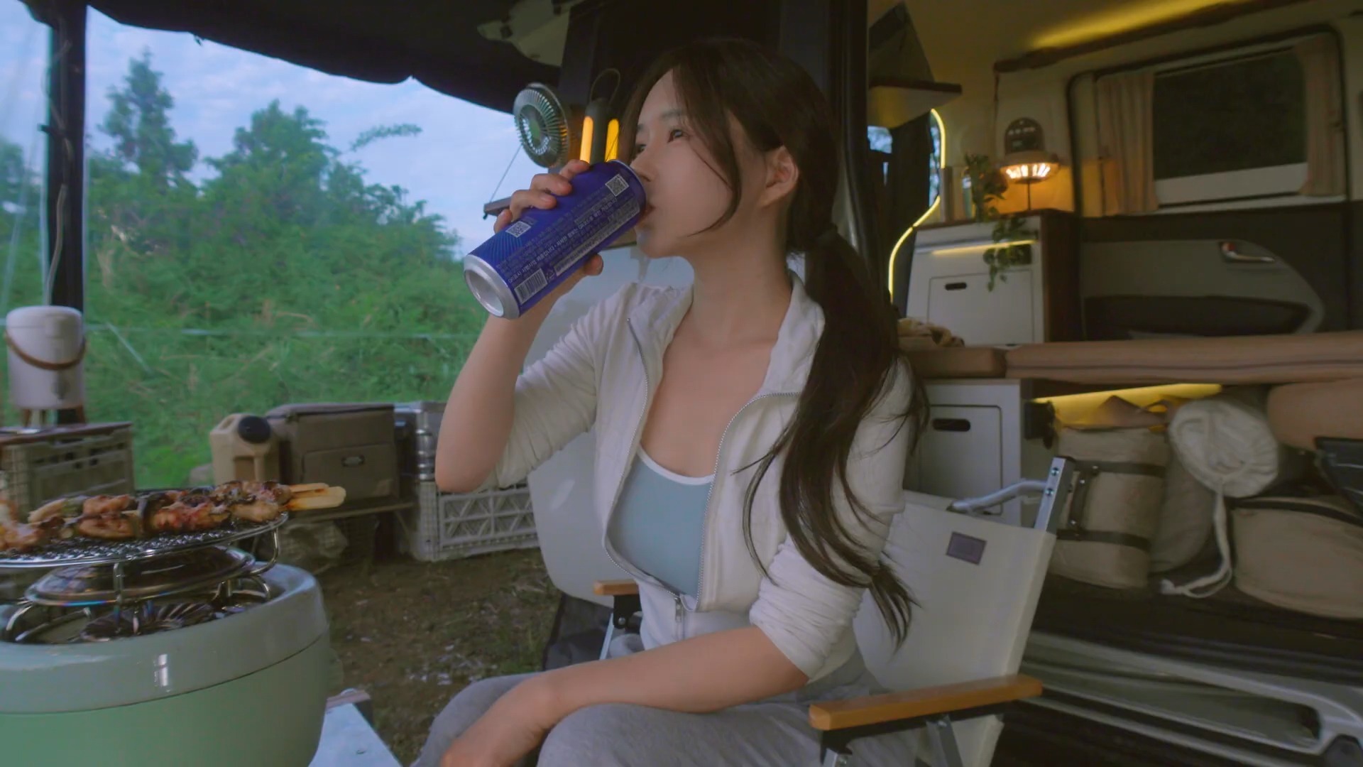 一饭店发菜品视频拟被高额处罚？官方通报：5人停职